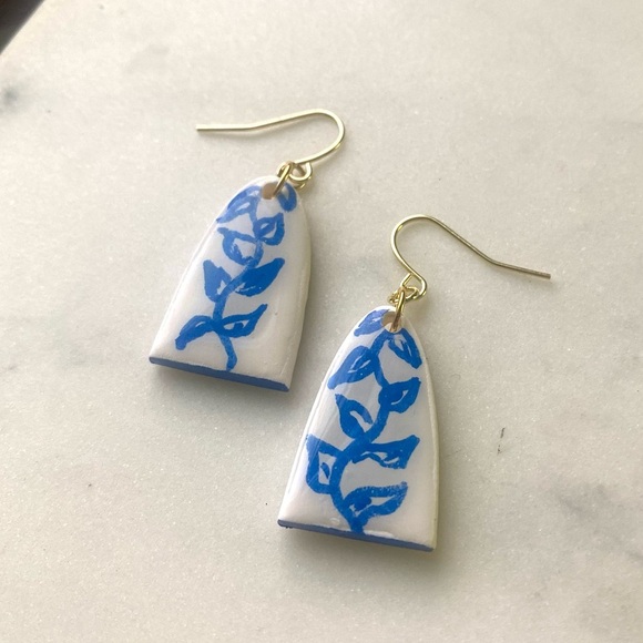 Handmade painted polymer clay earrings - Picture 3 of 4